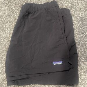 Patagonia baggie shorts in black